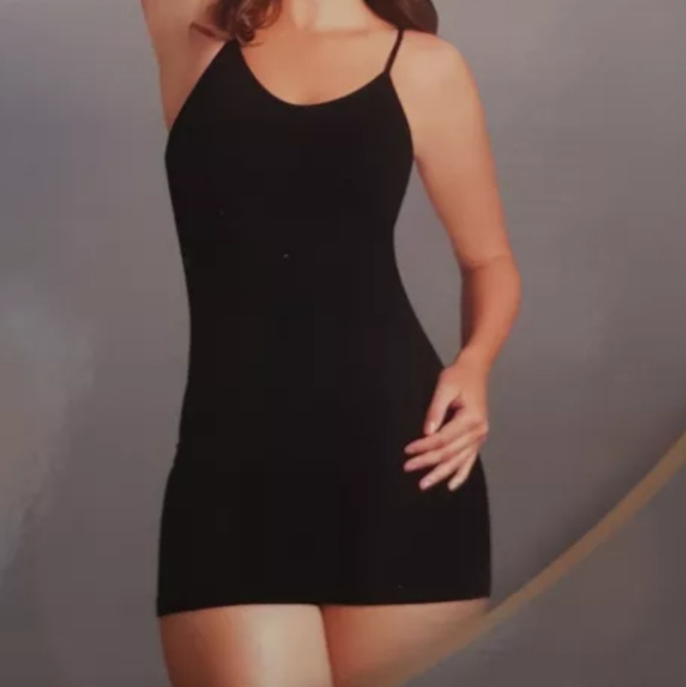 SHAPEWEAR NWOT V NECK SLIMMING SHAPEWEAR